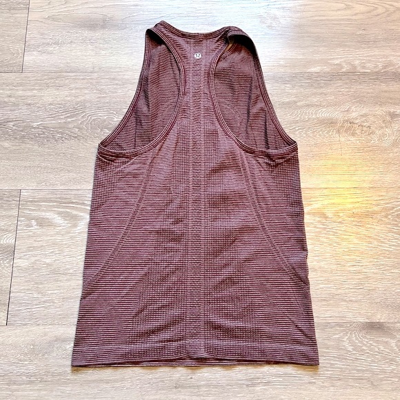 LULULEMON • Run Swiftly Tech Tank Top • Size 6 • Tonka Stripe Heathered Bordeaux - Picture 4 of 13